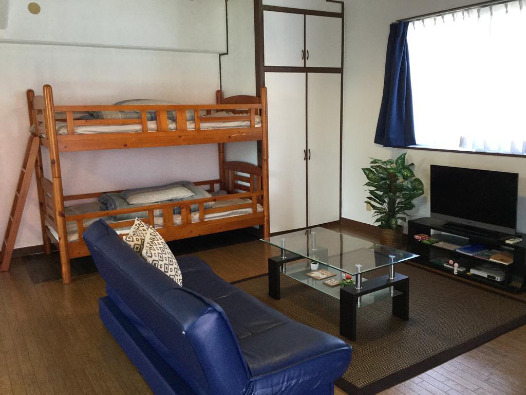 Pension Sea Shells Мотобу Экстерьер фото